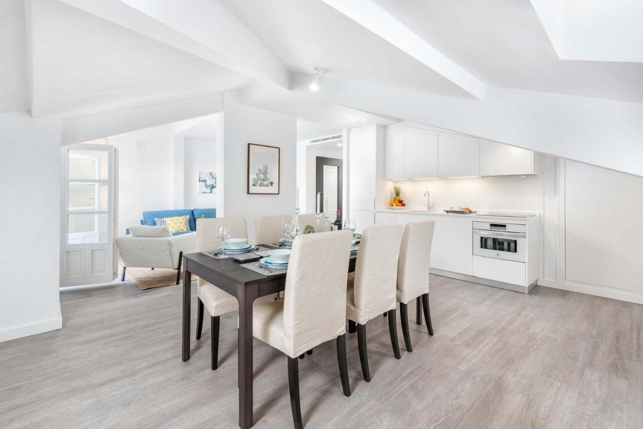 Merced Suites In Malaga By Solaga Holiday Homes エクステリア 写真