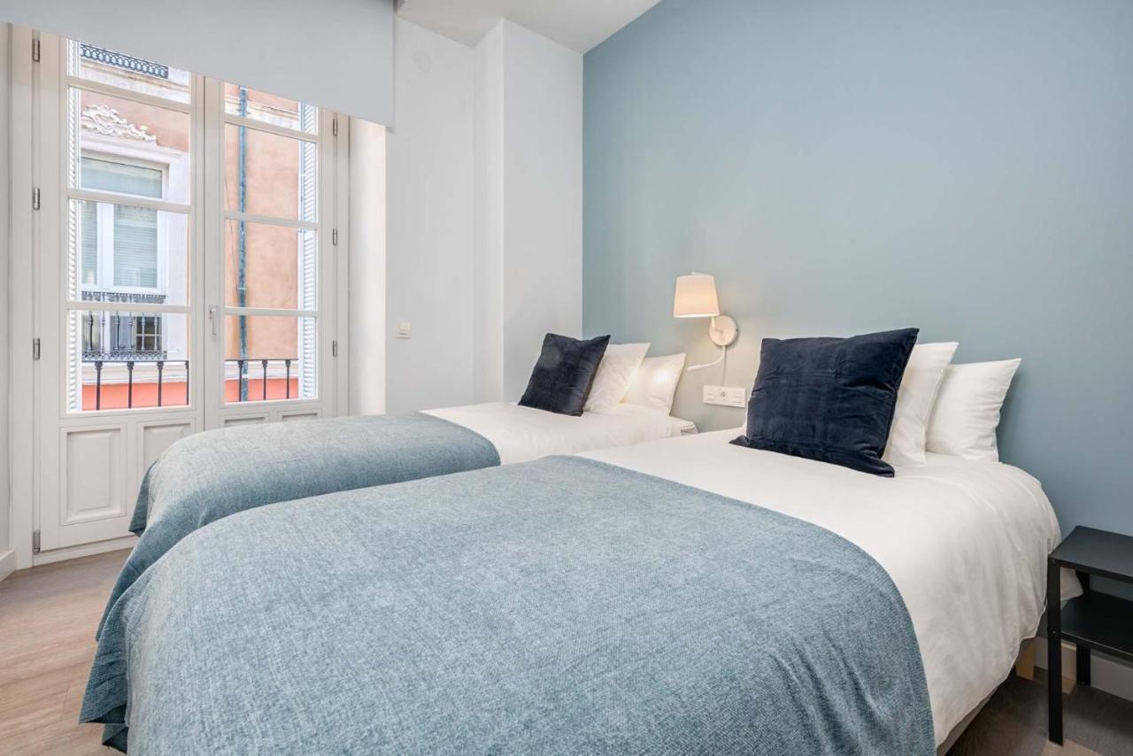 Merced Suites In Malaga By Solaga Holiday Homes エクステリア 写真
