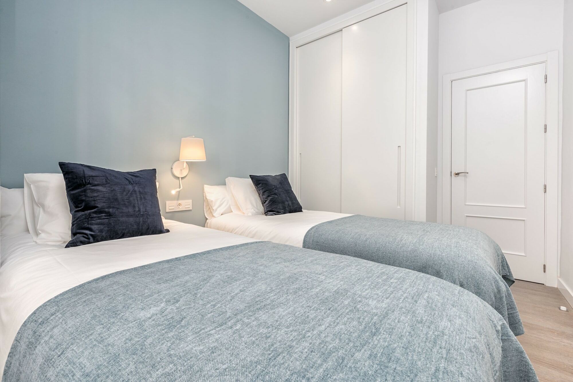 Merced Suites In Malaga By Solaga Holiday Homes エクステリア 写真